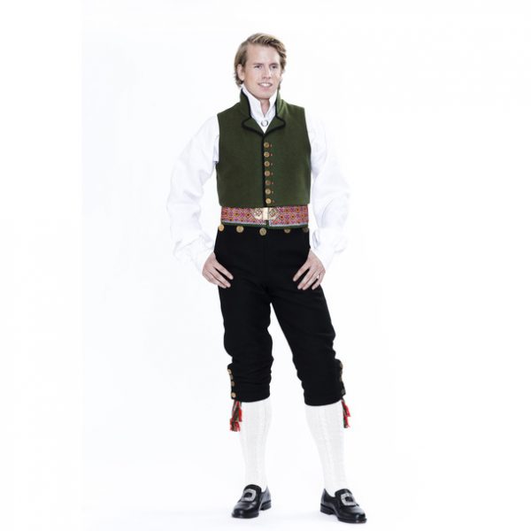 Sunnfjord-med-vest-front-Solhjell-jpg-flash_frame610_x_610
